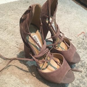 Steve Madden Lilac Strappy Summer Heels